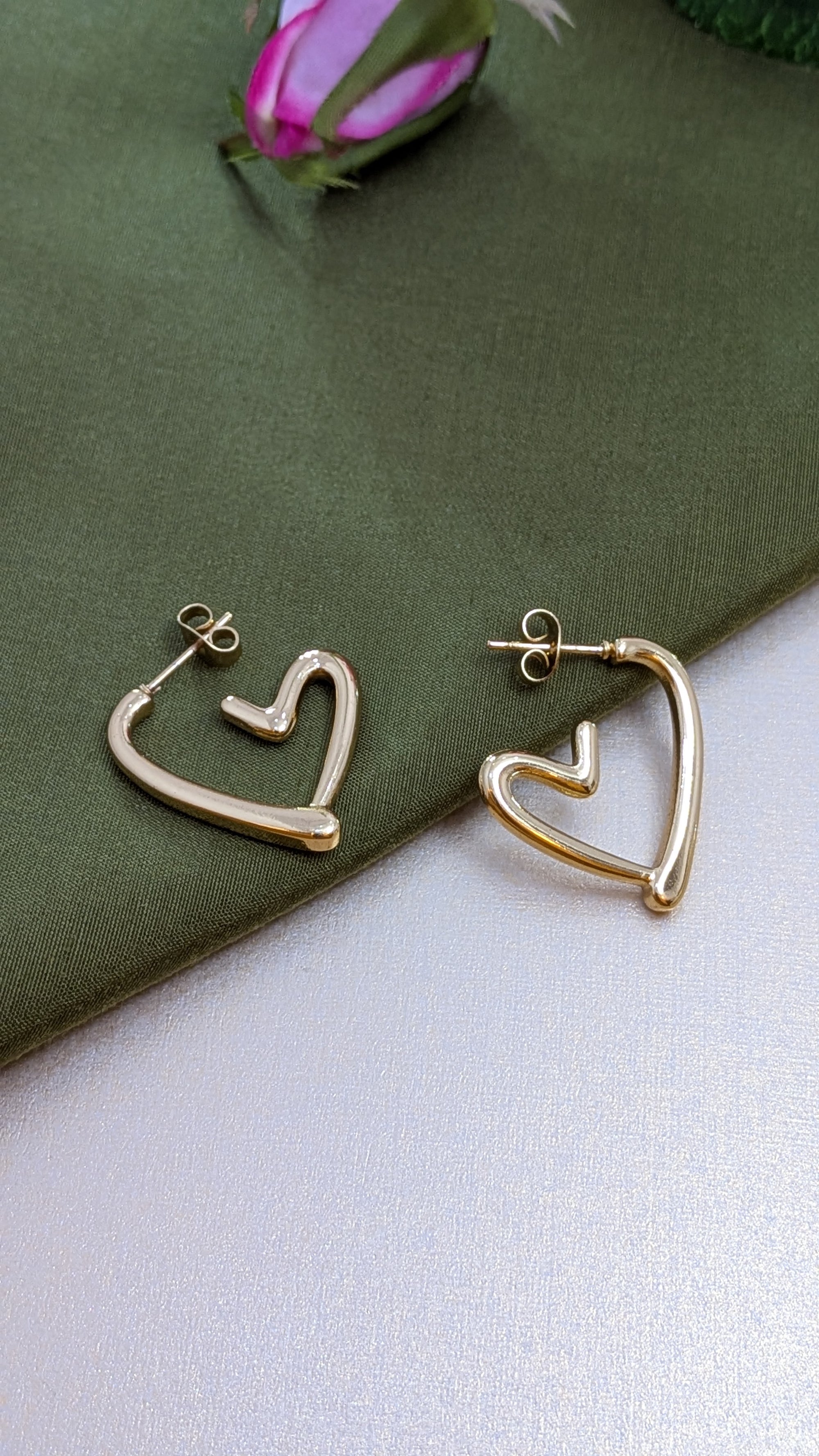 Heartline Gold Wire Hoops – open-frame heart-shaped gold hoops