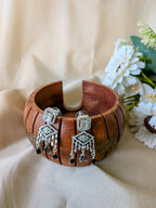 Cascade Luxe Drops – dangling earrings with baguette chain tassels and ruby-pink or black onyx drops