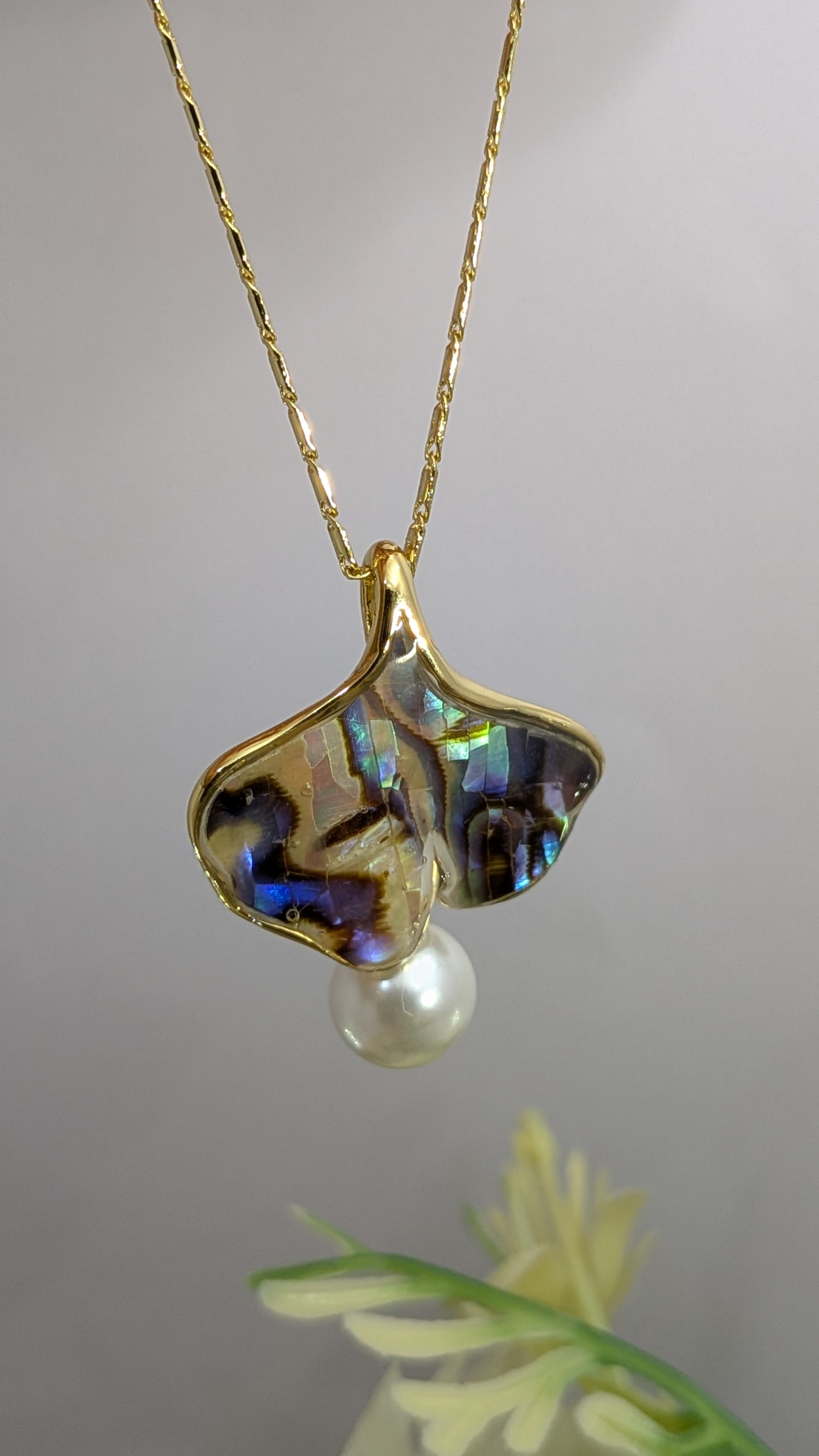 Aurora Shell Pearl Pendant Set – abalone shell inlays with mother-of-pearl drop in gold leaf frame