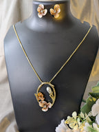 Pearl Tint Bloom Pendant Set – floral pendant with enameled petals and central pearl