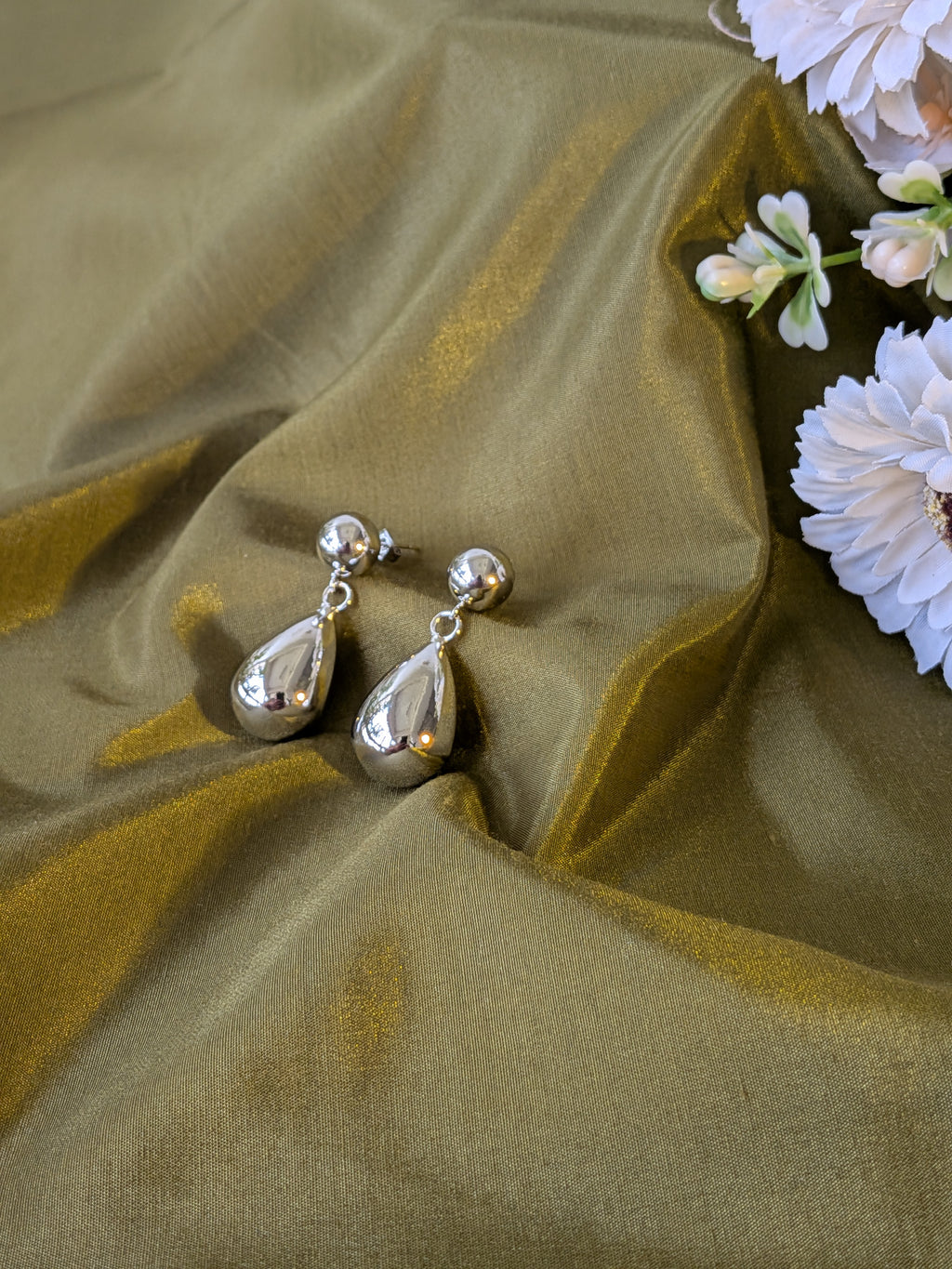 Dewdrop Luxe Drops  from TreasureDrum Jewellery