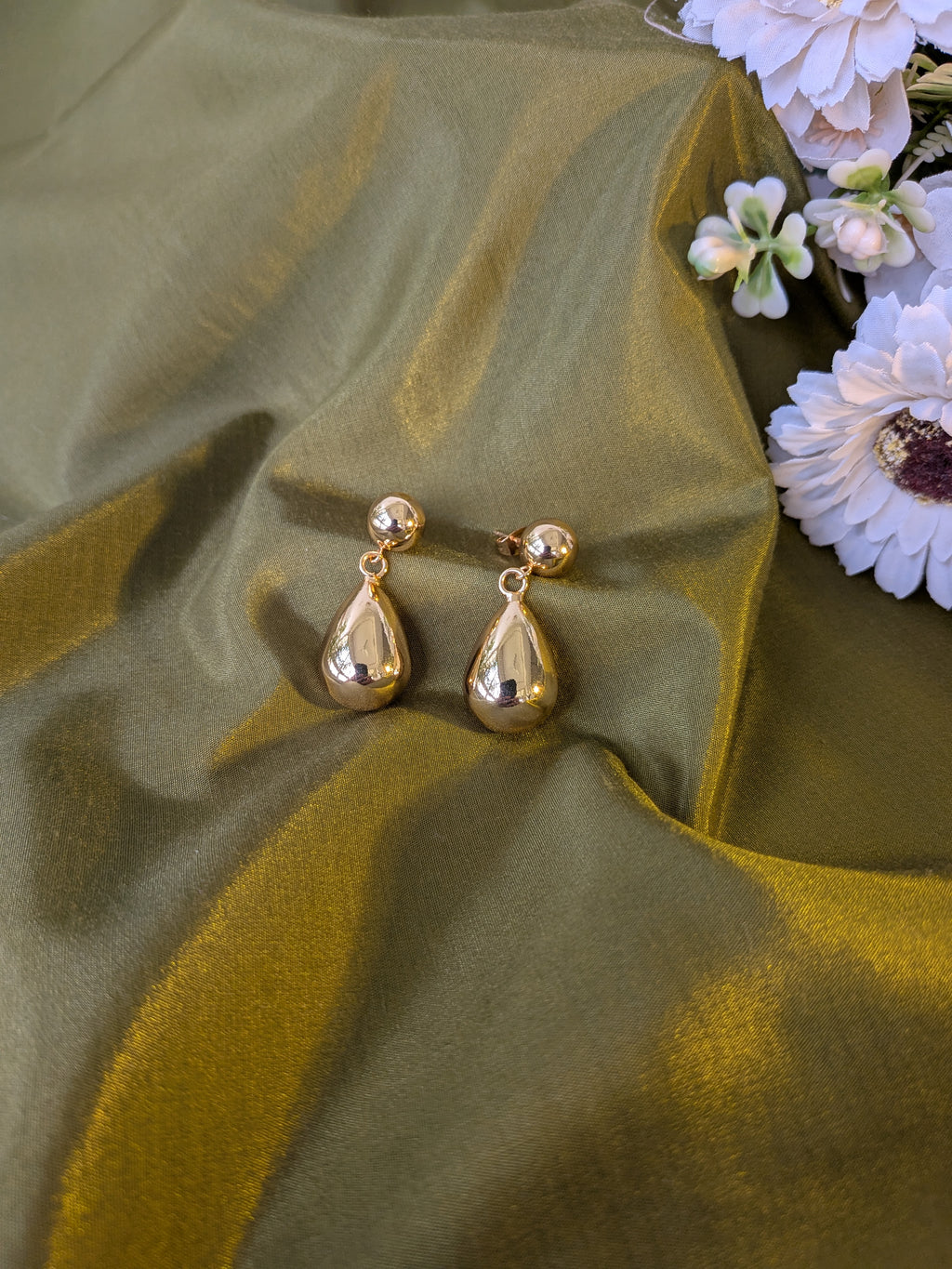 Dewdrop Luxe Drops  from TreasureDrum Jewellery