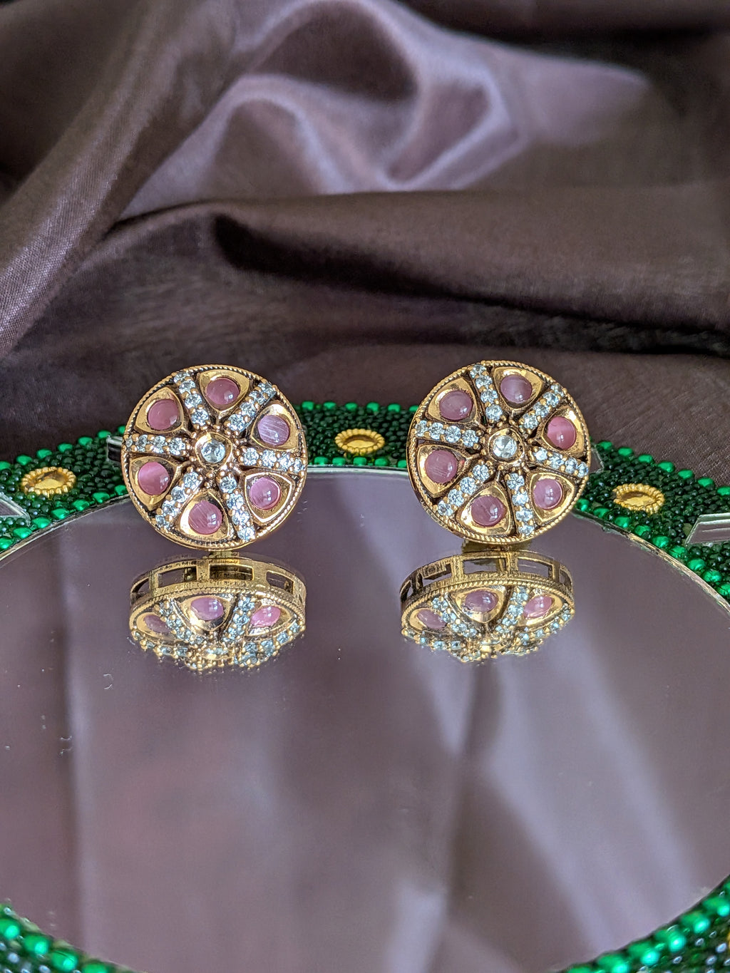 Regal Medallion pendant set from TreasureDrum Jewellery