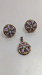 Regal Medallion pendant set from TreasureDrum Jewellery