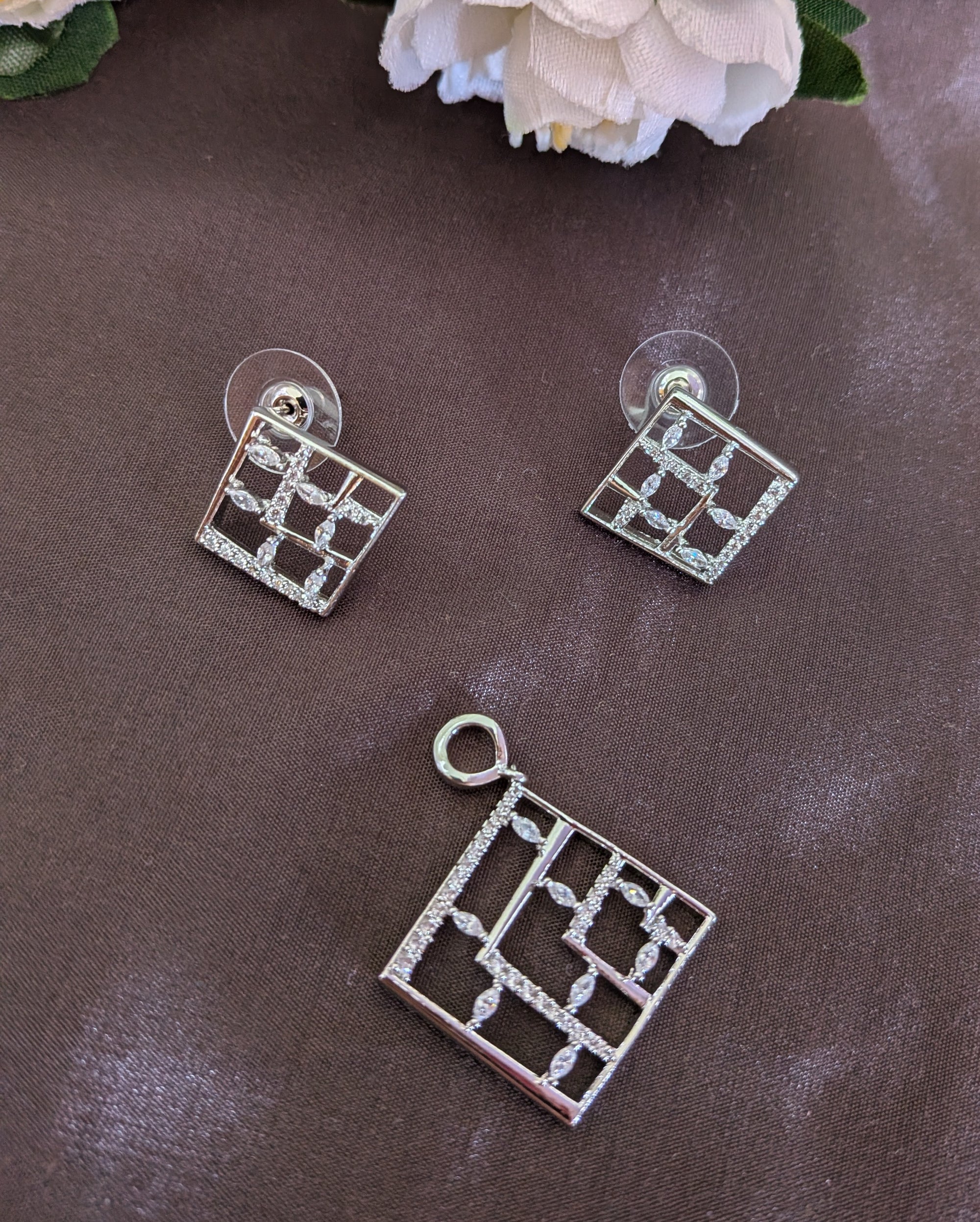 Zirsquare Deco pendant set from TreasureDrum Jewellery