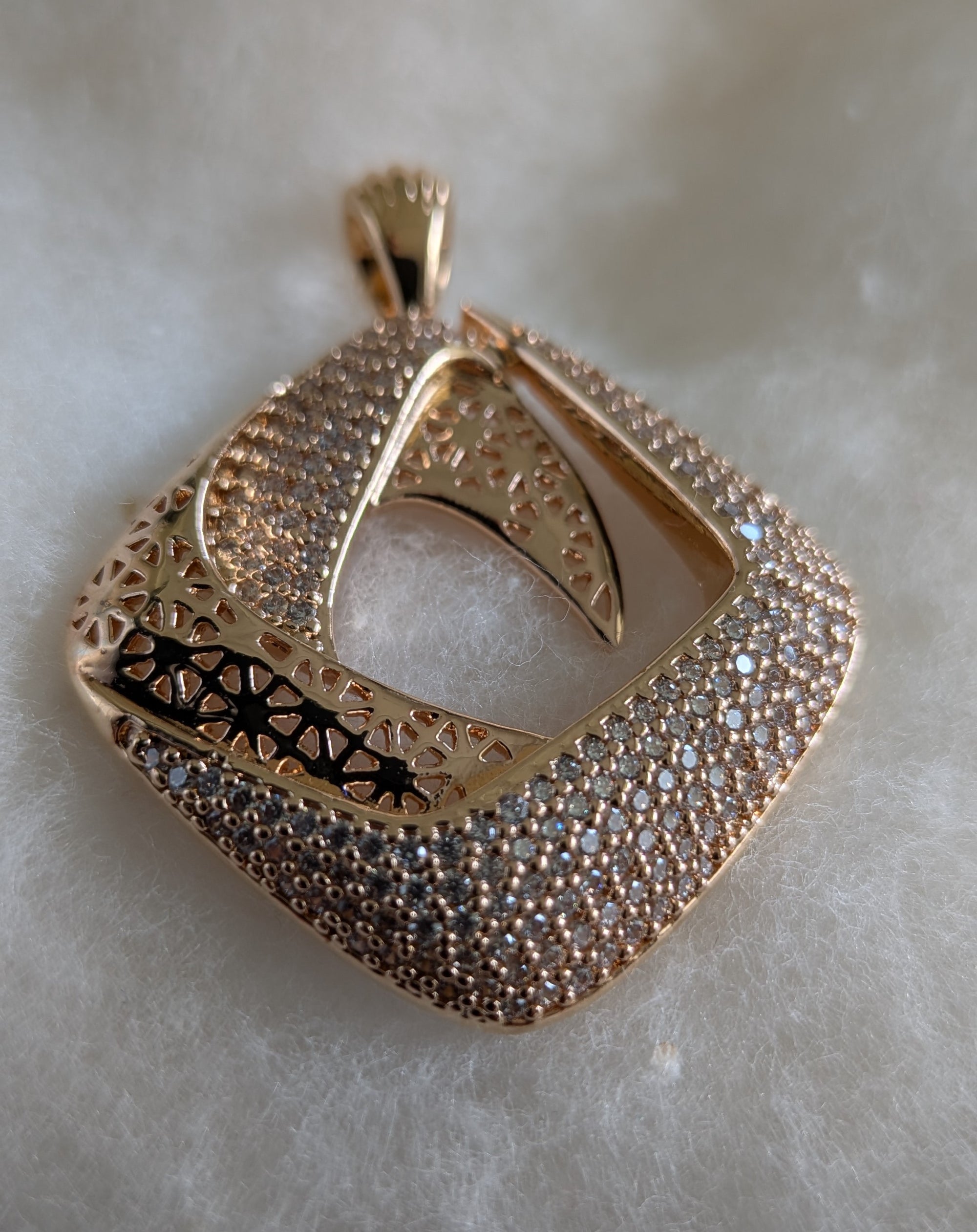 Auraedge Geometric  pendant set from TreasureDrum Jewellery