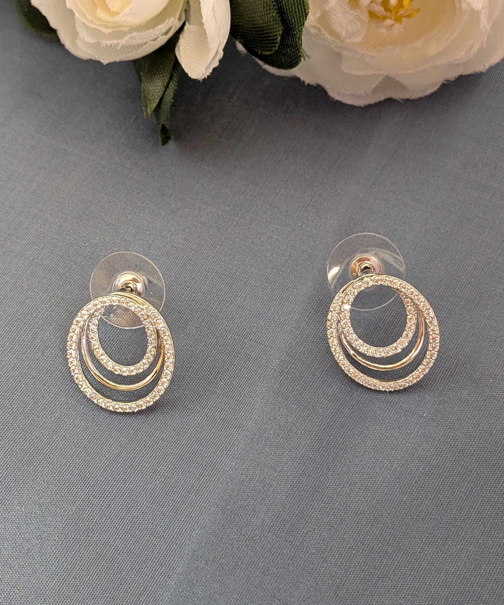 Lustreloops Layered pendant set from TreasureDrum Jewellery