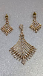 Gilded Fanfall  pendant set from TreasureDrum Jewellery