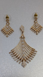 Gilded Fanfall  pendant set from TreasureDrum Jewellery