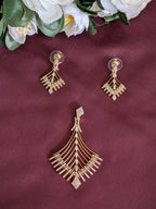 Gilded Fanfall  pendant set from TreasureDrum Jewellery