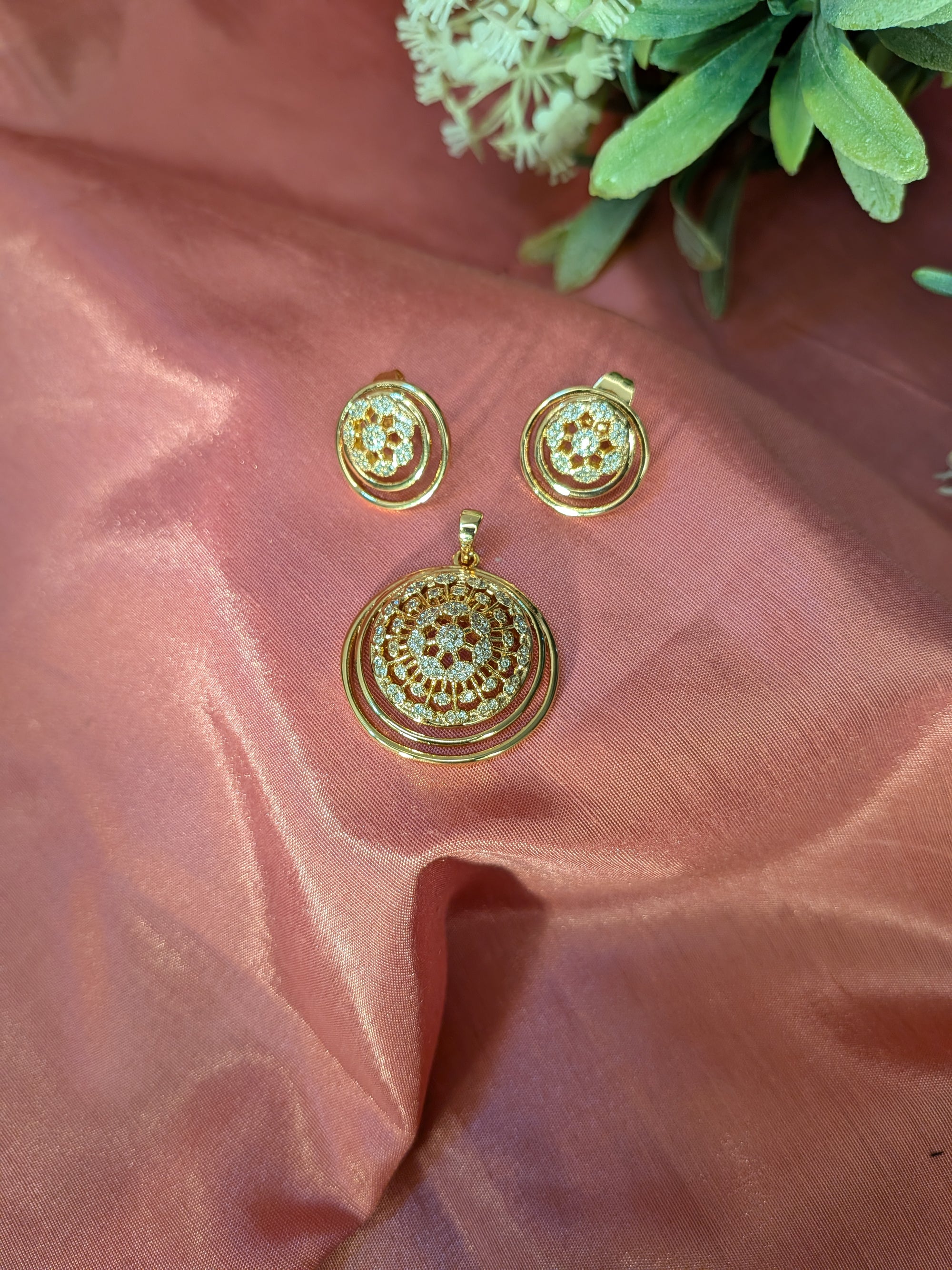 Sunflare Bloom Pendant Set from TreasureDrum Jewellery